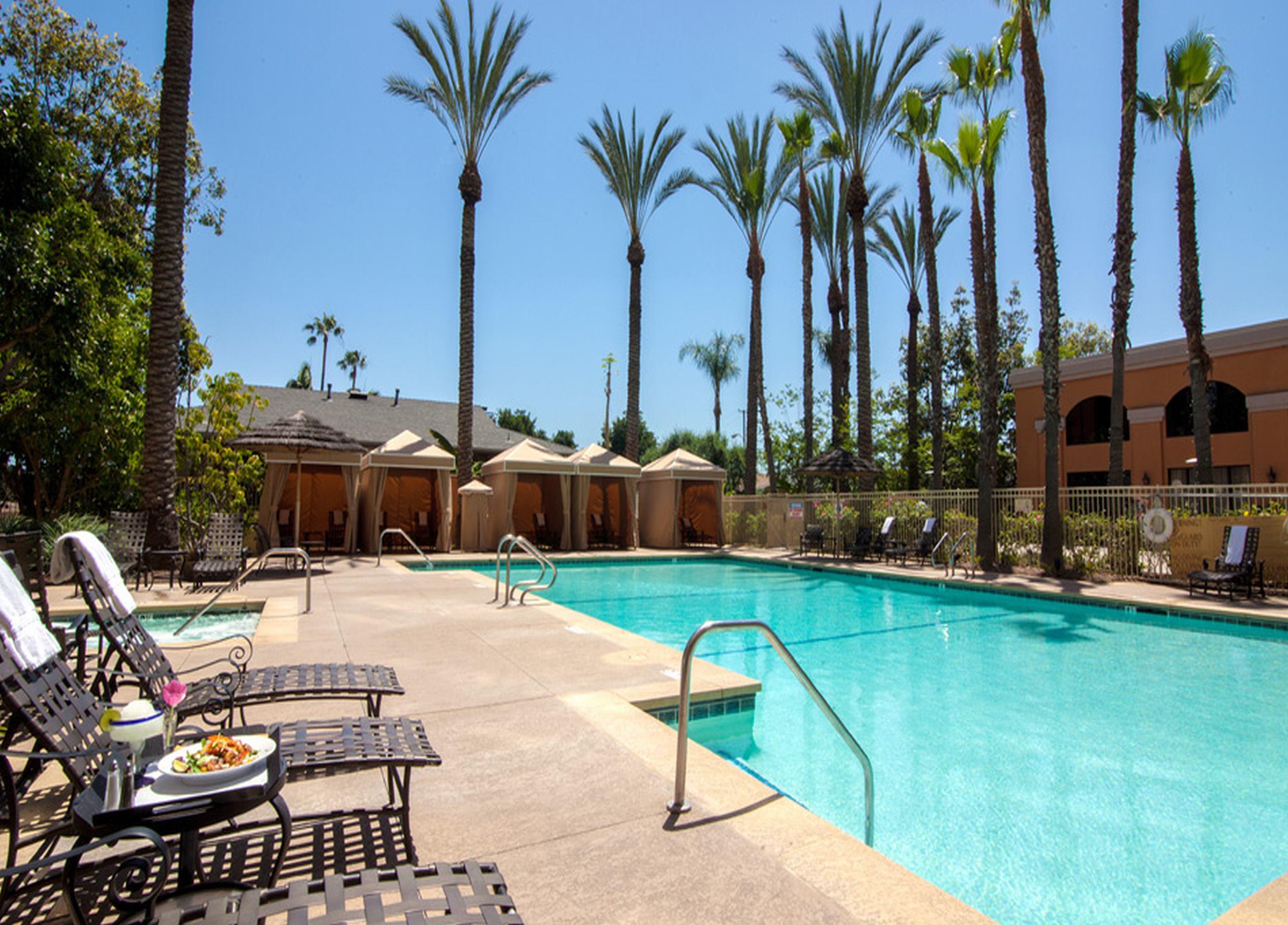 Delta Hotels By Marriott Anaheim Garden Grove Exterior photo