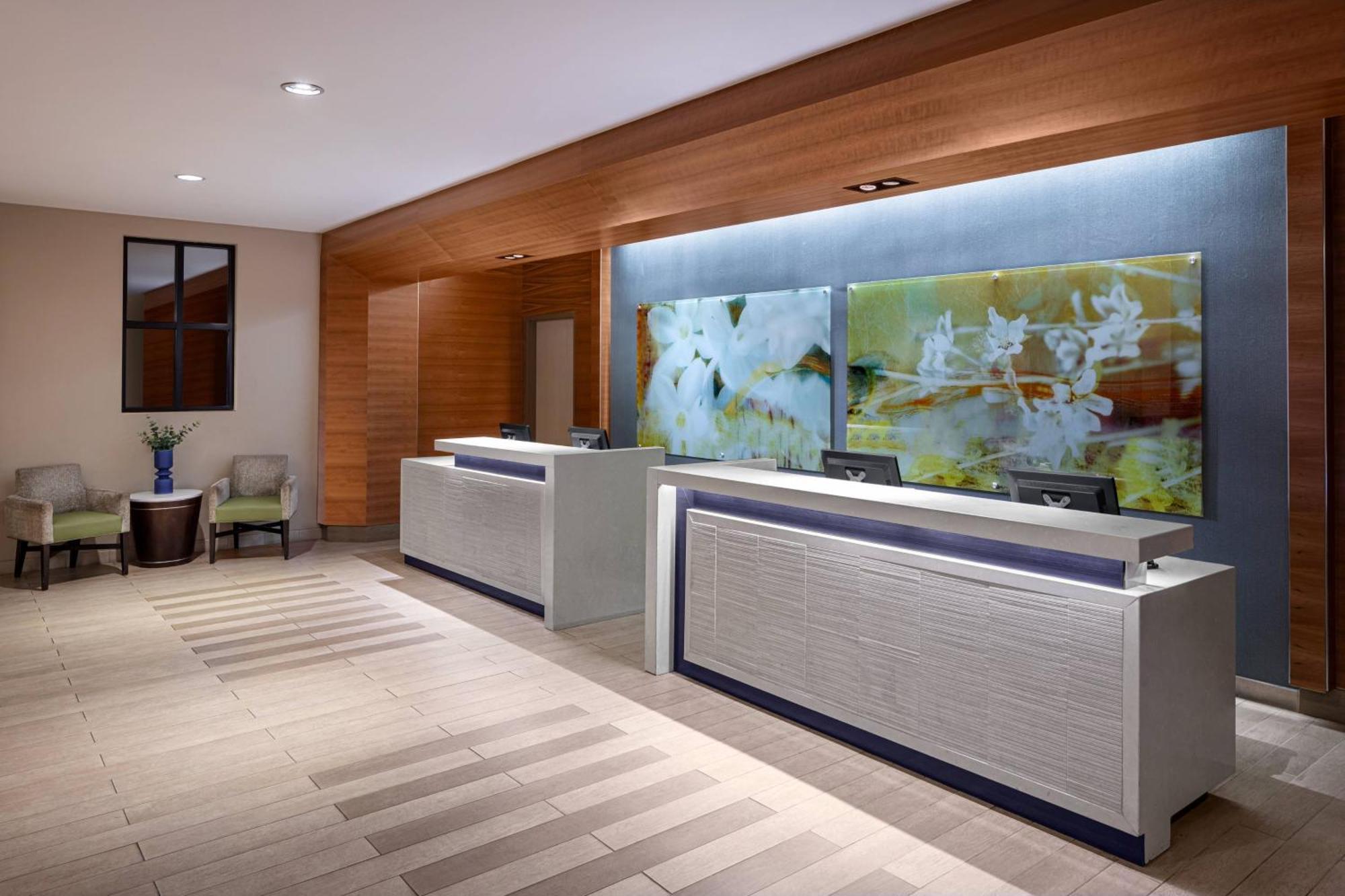 Delta Hotels By Marriott Anaheim Garden Grove Exterior photo